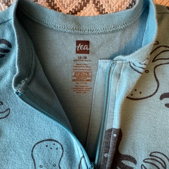 Tea Collection Zip up Rompers Set - Picture 3 of 4